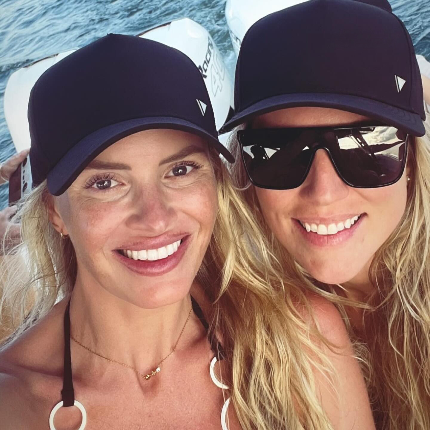 WATER-REPELLENT TRUCKER HAT